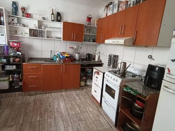 CASA EN VENTA IDEAL DOS FAMILIAS ARIJON Y BERMUDEZ
