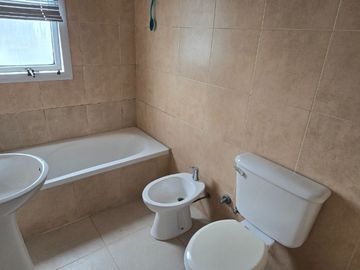 Departamento en venta 4 Amb Cochera Balcón Tigre
