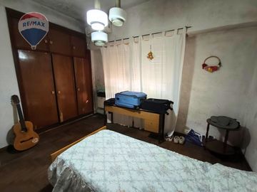 Venta casa 7 amb en con jardin en Villa Adelina