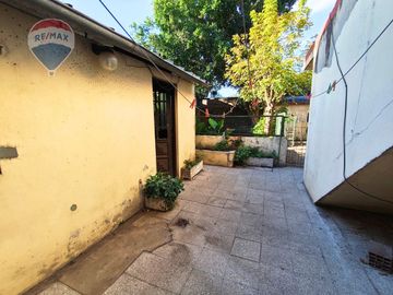 Venta casa 7 amb en con jardin en Villa Adelina