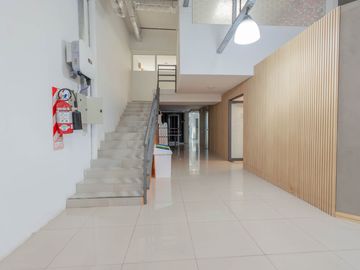 Edificio de Oficinas - Impecable - Villa Urquiza