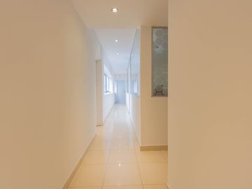 Edificio de Oficinas - Impecable - Villa Urquiza