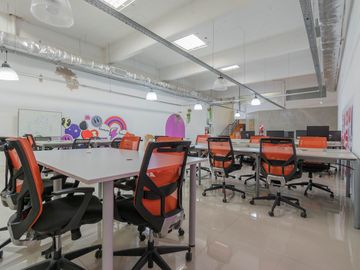 Edificio de Oficinas - Impecable - Villa Urquiza