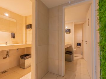 Edificio de Oficinas - Impecable - Villa Urquiza