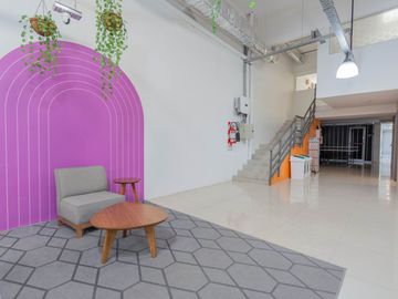 Edificio de Oficinas - Impecable - Villa Urquiza