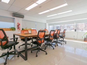 Edificio de Oficinas - Impecable - Villa Urquiza
