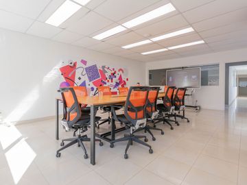 Edificio de Oficinas - Impecable - Villa Urquiza