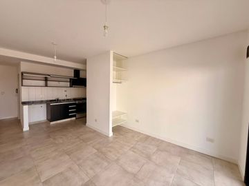 ALQUILER MONOAMBIENTE CON BALCÓN VILLA URQUIZA