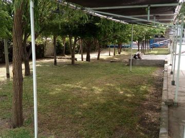 VENTA PROPIEDAD SALON PILETA QUINCHO BAÑOS COCINAS