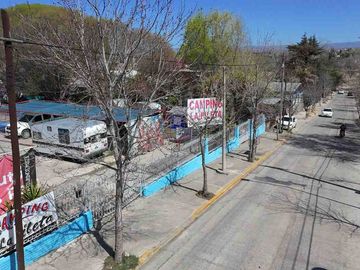 VENTA PROPIEDAD SALON PILETA QUINCHO BAÑOS COCINAS