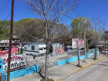 VENTA PROPIEDAD SALON PILETA QUINCHO BAÑOS COCINAS