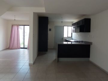 CASA EN RENTA CON AMENIDADES EN SONTERRA QUERETARO