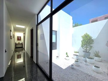 CASA EN VENTA (1 PLANTA) - JURIQUILLA, QUERÉTARO