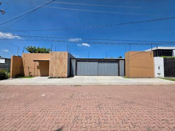 CASA EN VENTA (1 PLANTA) - JURIQUILLA, QUERÉTARO