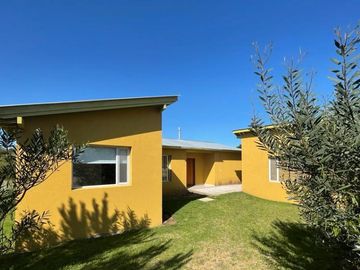 Casa en Alquiler Temporal en Costa Esmeralda Barrio Senderos III