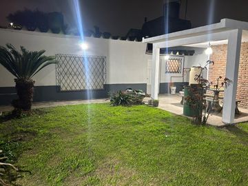 Casa tres ambientes en alquiler wilde