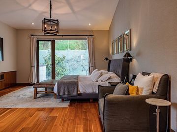 EN VENTA CASA EN LOMAS COUNTRY