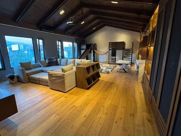 EN VENTA CASA AMUEBLADA EN LOMAS COUNTRY