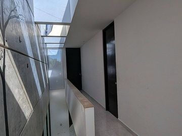 Casa en venta con páneles con gran terreno.