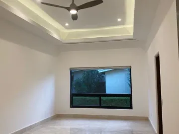 Casa en renta en Zona Valle Poniente, Santiago, Nuevo León