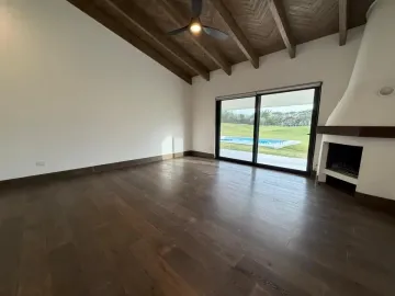 Casa en renta en Zona Valle Poniente, Santiago, Nuevo León