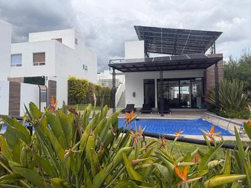 Casa en Renta en Fracc Paseo San Junipero, Querétaro