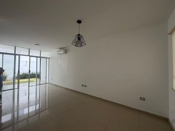 Casa en Renta en Fracc Paseo San Junipero, Querétaro