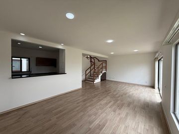 Casa en Venta Fraccionamiento Vista Bosques a 25 min de Santa Fe CDMX