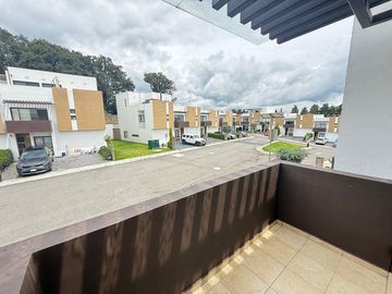 Casa en Venta Fraccionamiento Vista Bosques a 25 min de Santa Fe CDMX