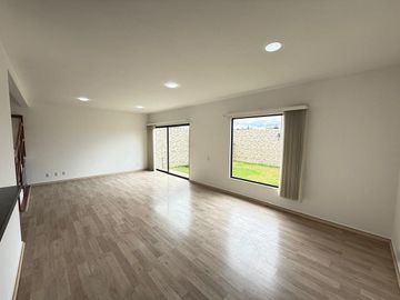 Casa en Venta Fraccionamiento Vista Bosques a 25 min de Santa Fe CDMX