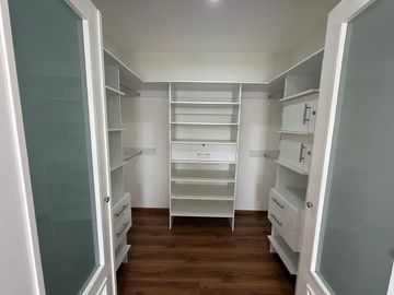 Casa en Venta Fraccionamiento Vista Bosques a 25 min de Santa Fe CDMX
