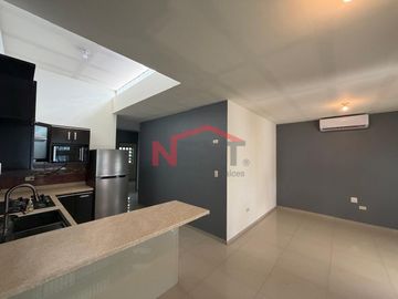 Casa en Renta en Villas de San José Saltillo | 3 Recámaras | Cocina Equipada | Cochera 2 Autos