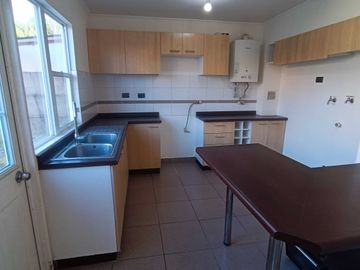 Casa en arriendo  en PUERTO VARAS