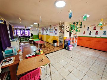 Local comercial en arriendo  en MAIPÚ