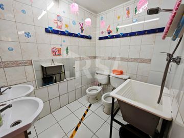 Local comercial en arriendo  en MAIPÚ