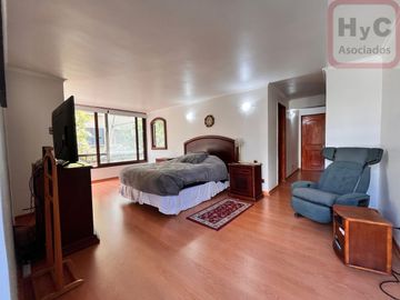 Departamento Amplio y Remodelado en Providencia