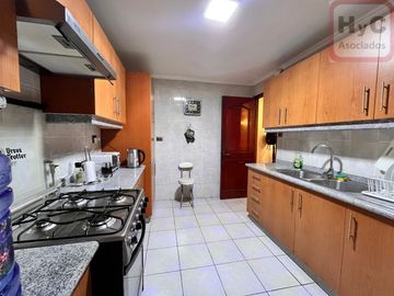 Departamento Amplio y Remodelado en Providencia