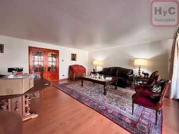 Departamento Amplio y Remodelado en Providencia