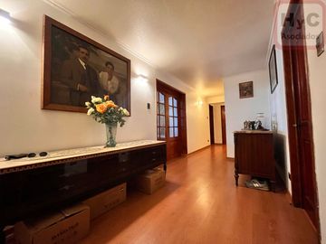 Departamento Amplio y Remodelado en Providencia