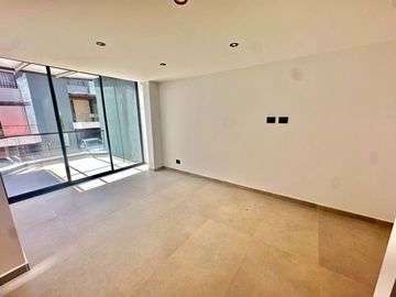 CASA EN ARRIENDO UBICADA EN MEDELLÍN POR EL SECTOR POBLADO
