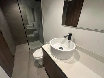 CASA EN ARRIENDO UBICADA EN MEDELLÍN POR EL SECTOR POBLADO