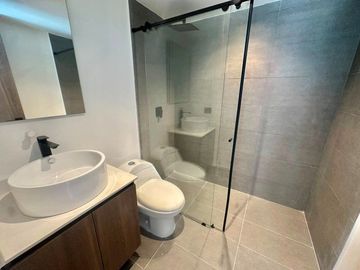 CASA EN ARRIENDO UBICADA EN MEDELLÍN POR EL SECTOR POBLADO