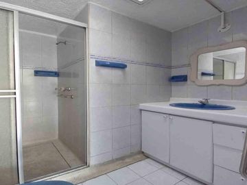 LOCAL EN ARRIENDO EN AV SANTANDER/MANIZALES