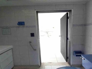 LOCAL EN ARRIENDO EN AV SANTANDER/MANIZALES