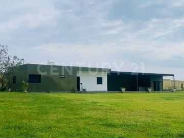 Terreno Con Casa Campestre a la Venta, Carretera Colotlan, Zapopan.