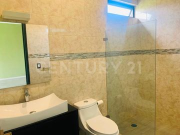 Terreno Con Casa Campestre a la Venta, Carretera Colotlan, Zapopan.