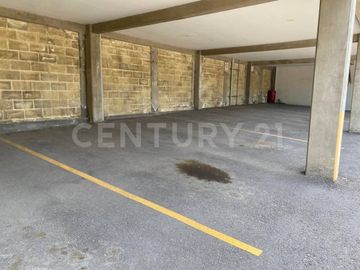 Venta de bodega en col Guadalupe Caleras