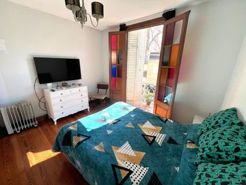 Hermosa casa 5 ambientes, Terraza con Quincho/Playroom - Garage y mas...