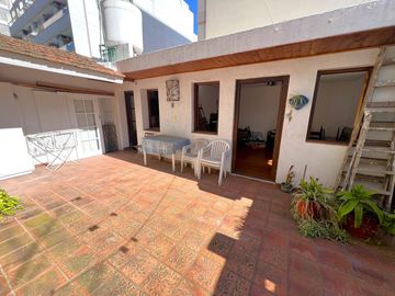 Hermosa casa 5 ambientes, Terraza con Quincho/Playroom - Garage y mas...