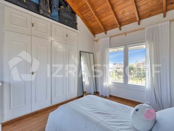 Casa en lote central